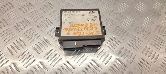 Opel Zafira A Door central lock control unit/module 24437076
