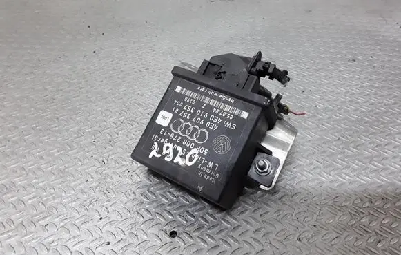 Audi A8 S8 D3 4E Light module LCM 4E0907357