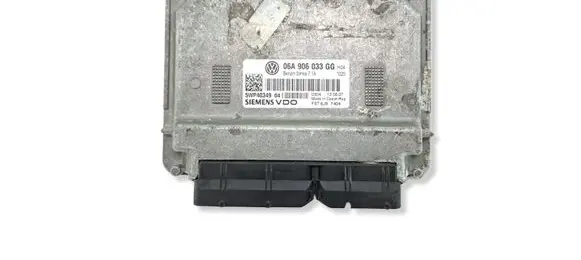 Volkswagen Golf V Engine control unit/module 06A906033GG 5WP4034904