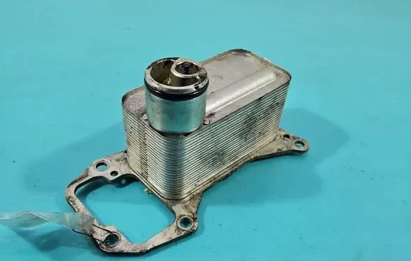 BMW 7 F01 F02 F03 F04 Engine oil radiator 7808437 IMPRK1522352