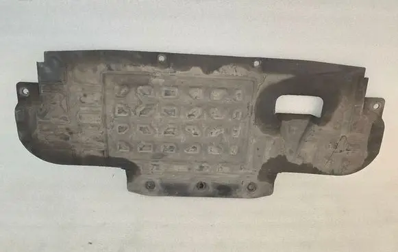 Engine splash shield/under tray