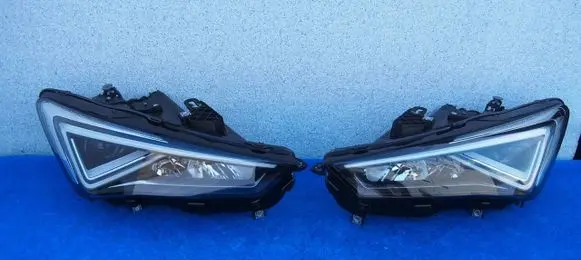 Seat Leon IV Headlights/headlamps set 5FB941008F 5FB941007F