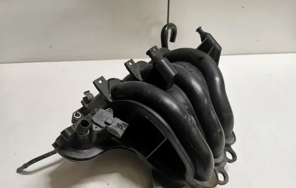 Volkswagen Polo Intake manifold 03D129743J