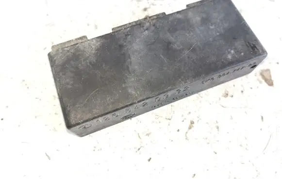 Mercedes-Benz E W124 Light module LCM 1265420332