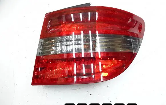 Mercedes-Benz B W245 Rear/tail lights 1090028