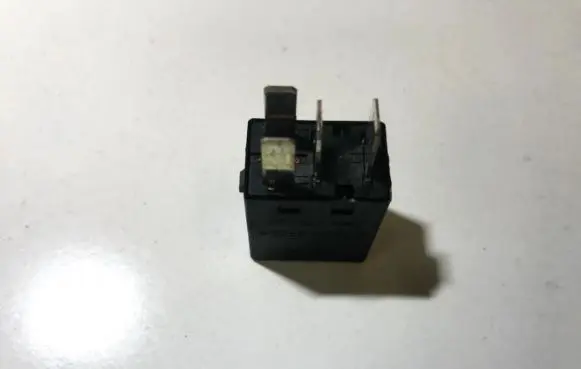 Mitsubishi Space Star Other relay mb953382 005626a