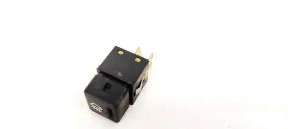 Fog light switch