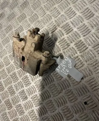 Mitsubishi Pajero Rear brake caliper