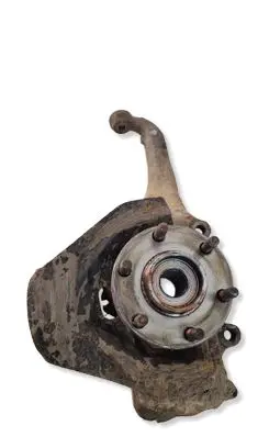 Nissan Pathfinder R51 Front wheel hub 