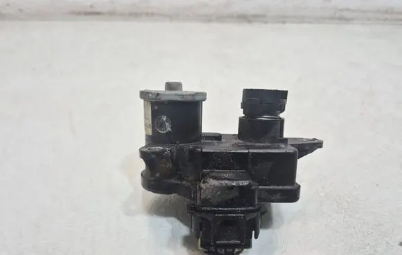 Hyundai Santa Fe Intake manifold valve actuator/motor 283312F000