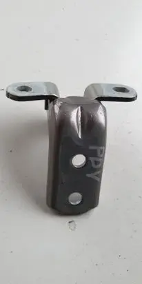 Hyundai Kona I Front door upper hinge