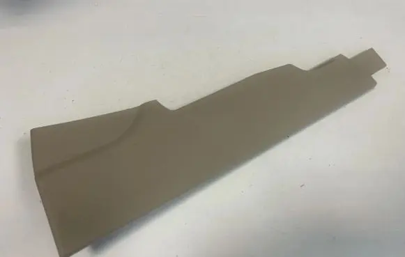 Audi Q7 4M Rear seat rail trim cover 4M0883685B