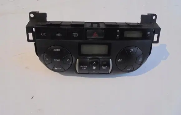 Toyota RAV 4 (XA20) Climate control unit
