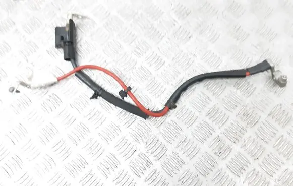 Positive cable (battery)