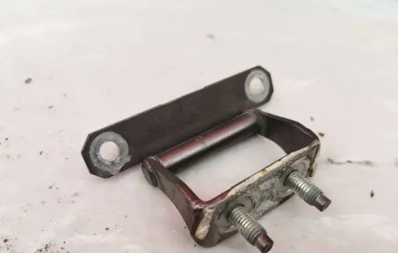 Nissan X-Trail T31 Front door upper hinge