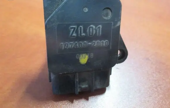 Mazda 3 I Mass air flow meter 197400-2010
