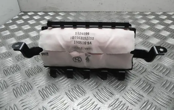 Nissan X-Trail T32 Passenger airbag 0589P1000573