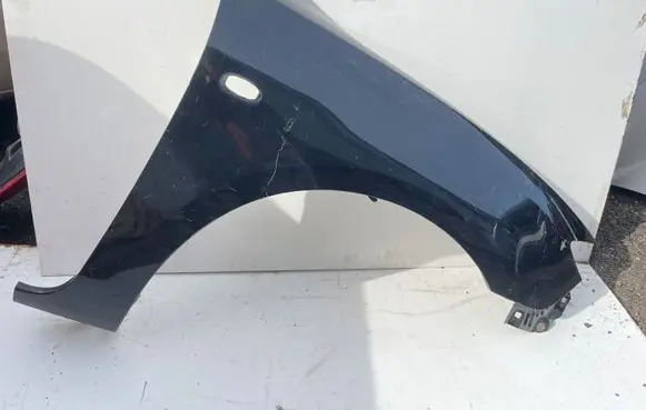 Mazda 3 I Fender