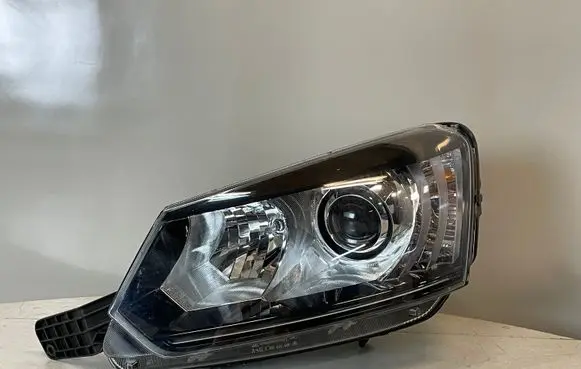 Skoda Yeti (5L) Headlight/headlamp 5L1941015C
