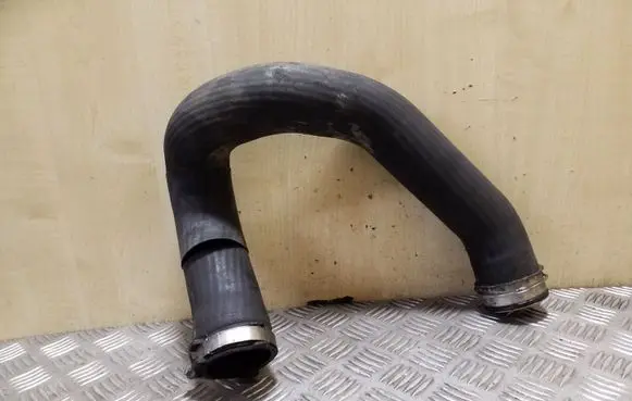 Intercooler hose/pipe