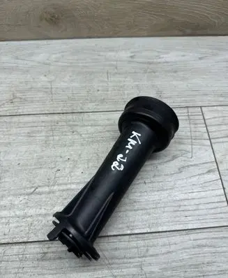 Volkswagen Transporter - Caravelle T5 Oil fill pipe 070115303K