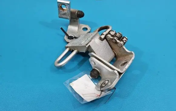 Volkswagen PASSAT B7 Front door hinge set 3C8831411C IMPRK1593300