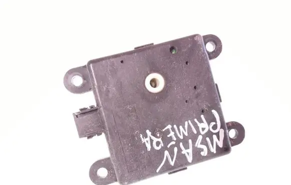 Nissan Primera Air flap motor/actuator 3C27030840