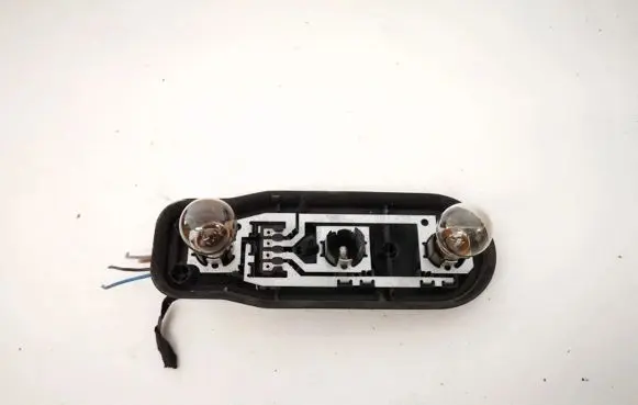 BMW 5 E39 Tail light bulb cover holder 8371324