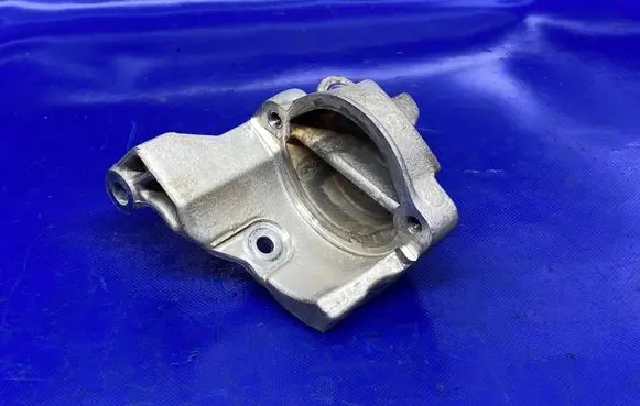 Opel Antara Power steering pump mounting bracket 96628776