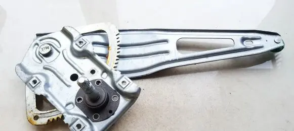 Toyota Yaris Sliding door window regulator with motor
