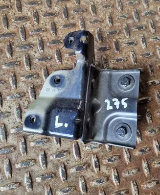 Land Rover Range Rover Evoque L538 Fender mounting bracket 