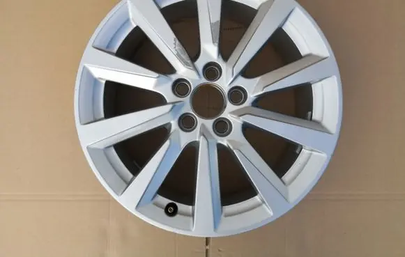 Audi A1 R16 alloy rim 82A601025C