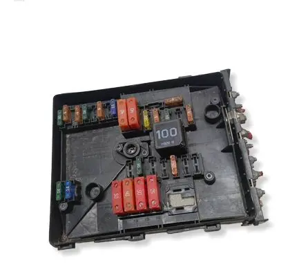 Volkswagen Touran I Fuse module 1K0937125A 017183071