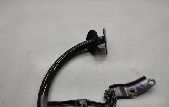 Volkswagen PASSAT B7 Tailgate/trunk/boot hinge 3C5827301B