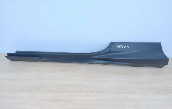 Ferrari F8 Tributo Foot area side trim 000861774