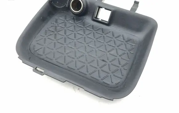 Toyota RAV 4 (XA50) Glove box central console 5881342040