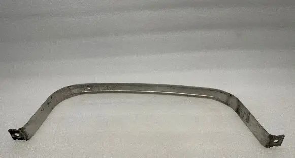 Fuel tank mounting bracket
