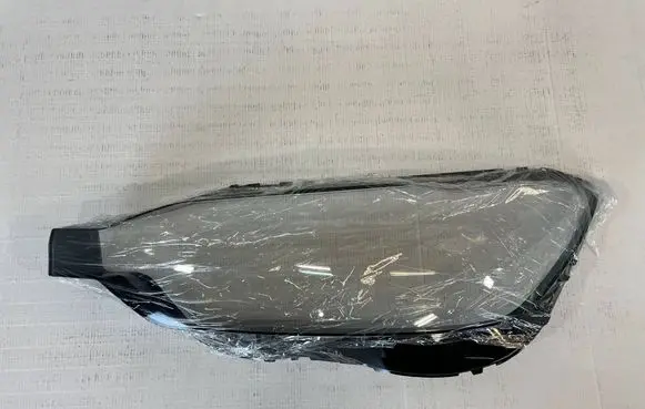 Volvo XC60 Headlight lense 32337392