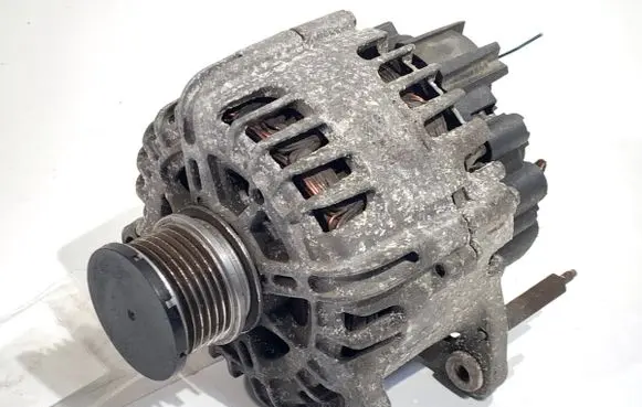 Skoda Rapid (NH) Generator/alternator 03L903023J