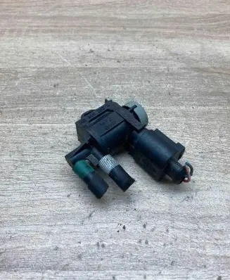 Audi A4 S4 B8 8K Turbo solenoid valve 1K0906283A WithPlug