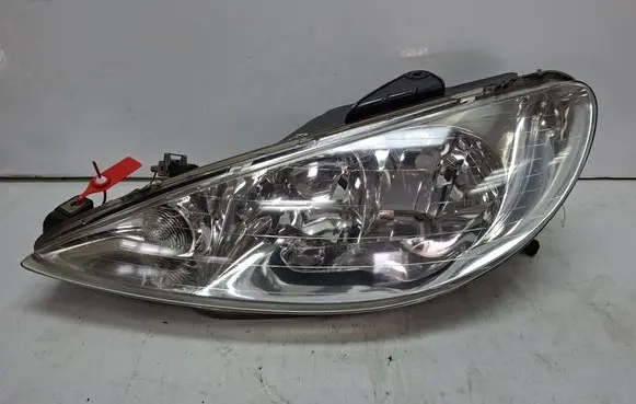 Peugeot 206 Headlight/headlamp S27647731 9628666880