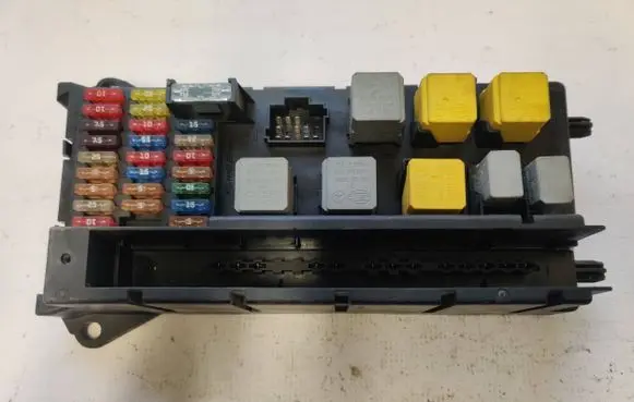 Volkswagen Crafter Fuse module A9065450401