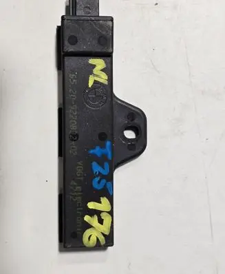BMW X3 F25 Keyless system antenna 9220832