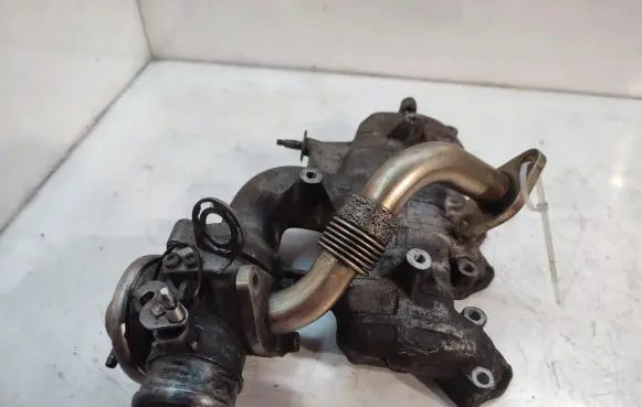 Audi A4 S4 B6 8E 8H Intake manifold 180101F3