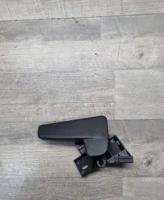 Volkswagen Golf VII Engine bonnet (hood) release handle 6R1823533