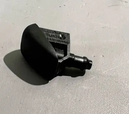 Skoda Roomster (5J) Windshield washer spray nozzle 5J0955985