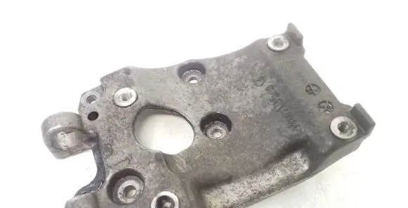 Ford Focus A/C compressor mount bracket 9646719580
