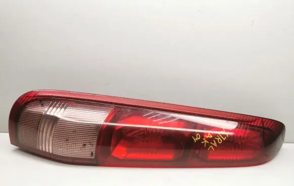 Nissan X-Trail T30 Rear/tail lights B46L