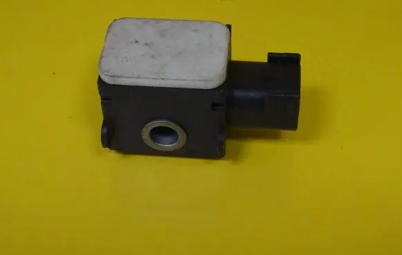KIA Carens I Airbag deployment crash/impact sensor 959201D000