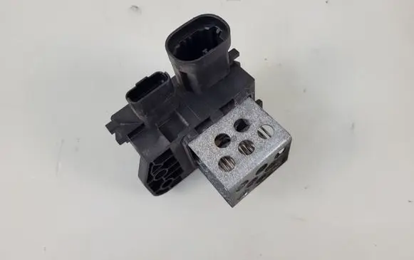 Opel Grandland X Heater blower motor/fan resistor 9829220580